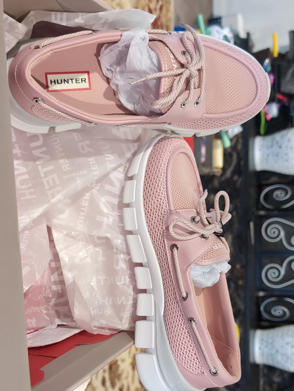 Hunter Women Pink Mesh Lace-Up Sneaker